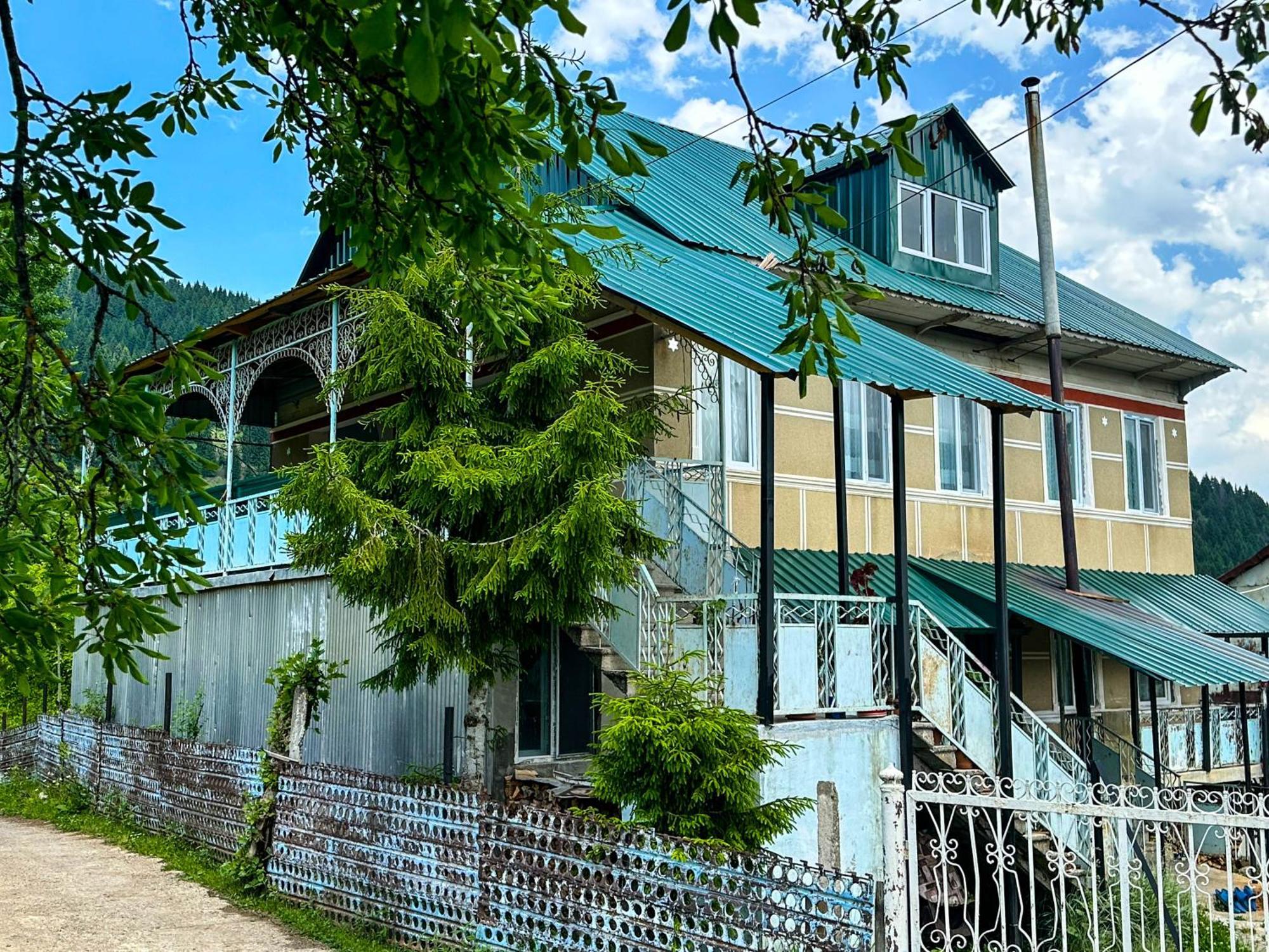 Armazi Hotel Khulo Екстериор снимка