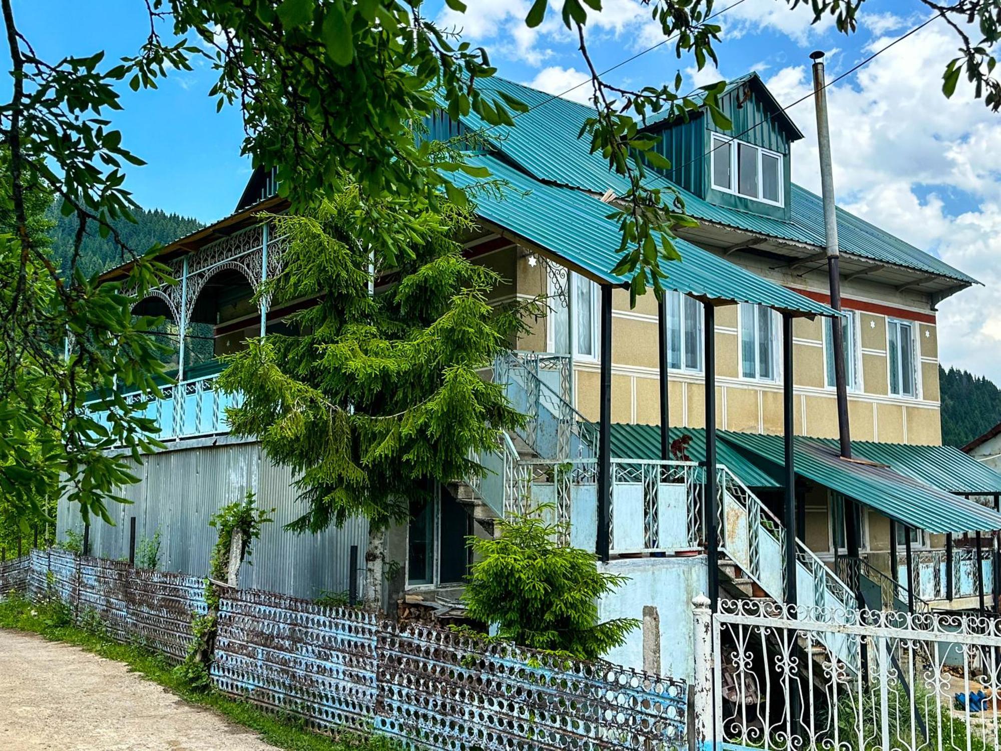 Armazi Hotel Khulo Екстериор снимка